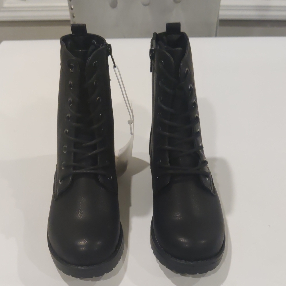 Amazon Essentials Black Combat Boots - Picture 1 of 9
